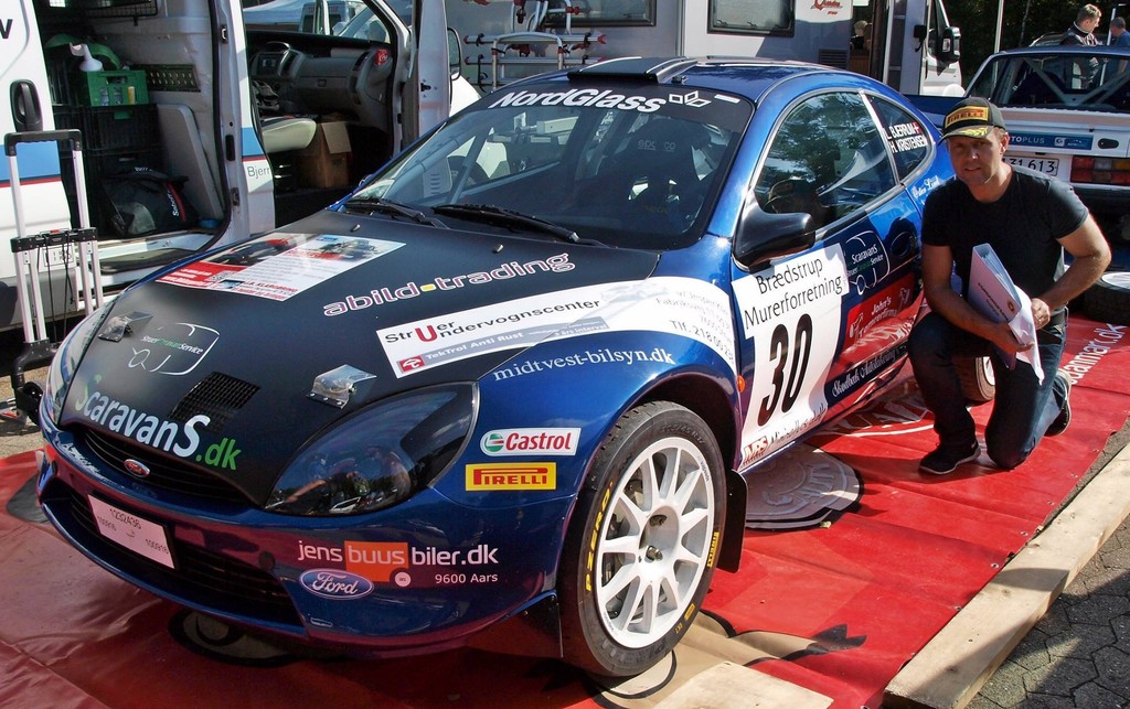 Der er fart over Lars Bjerrum, når han kører rally. Det bliver der også på lørdag, når han både er primus motor og deltager i ”Bjerrum efterårsrally” i Struer
